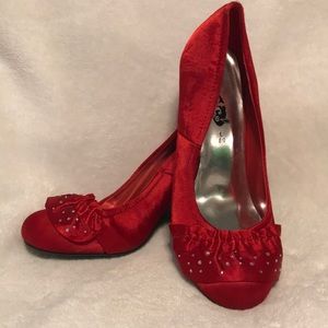 Rue 21 Red heels